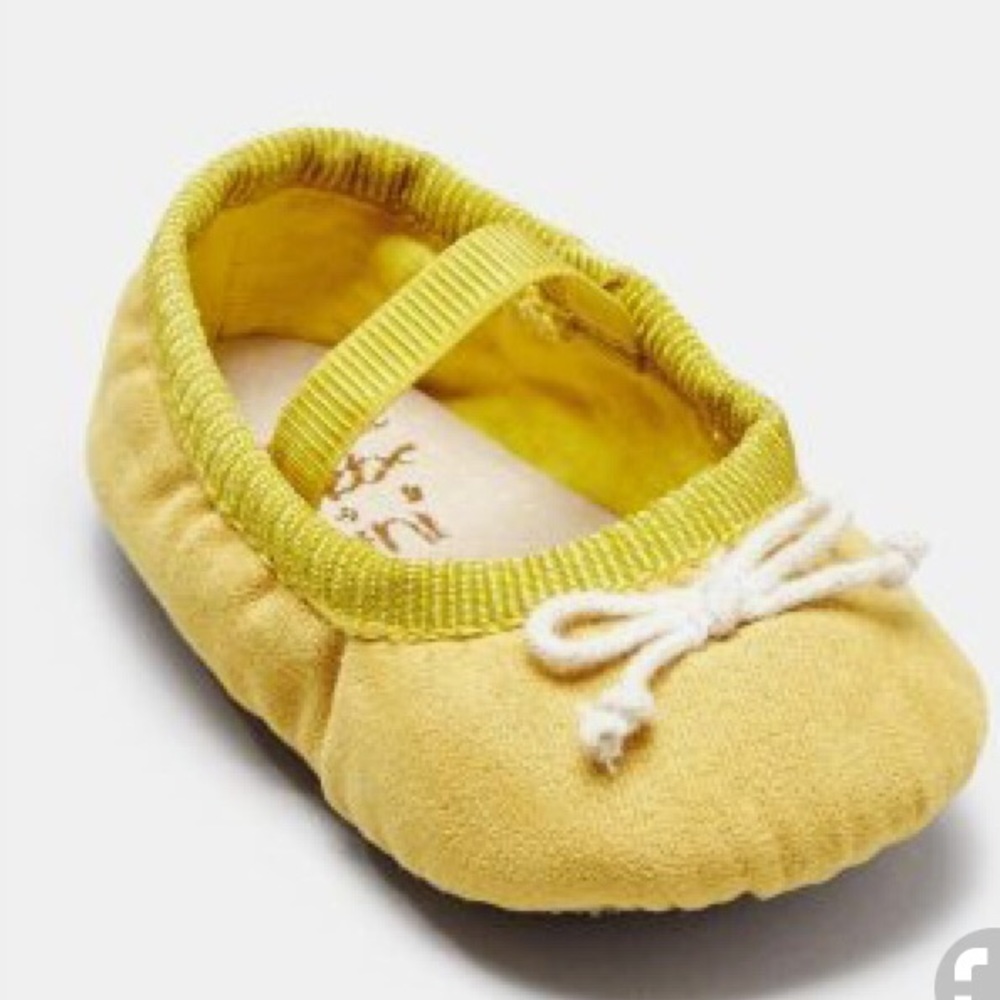 NWOT - RARE Ruby Red Ballet Baby Pram Slippers - Picture 5 of 5